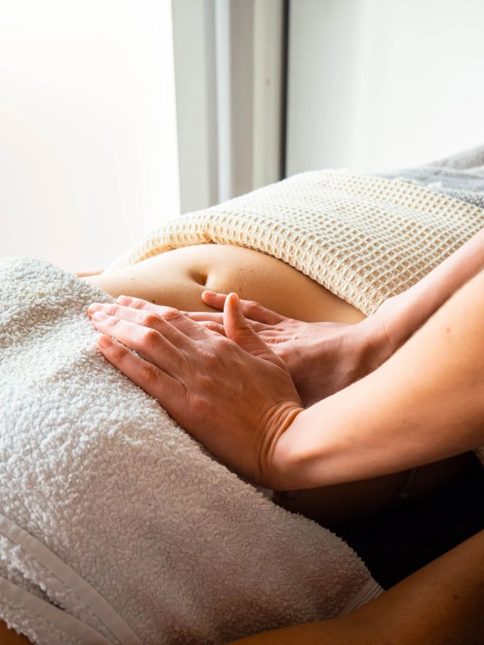 Massage du ventre et thérapie viscérale